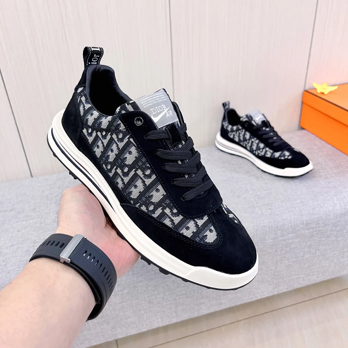 🚘🚘Factory batch 440 men's shoes💰[Dior]🔥Men's high-end brand of shoes official website 1:1 latest masterpiece: the upper is made of Italian imported first-layer cowhide with a comfortable and breathable lining➕original non-slip and wear-resistant outsole🔥, making walking more convenient and comfortable! An exclusive new model, a stunning work, a beautiful 1:1 replica [color] compared to the official quality! Create a fashionable personality to set off your uniqueness! A must-have for trendy men! Classic🔥Size: 38-44 Color: 🔥Multiple colors available🔥.